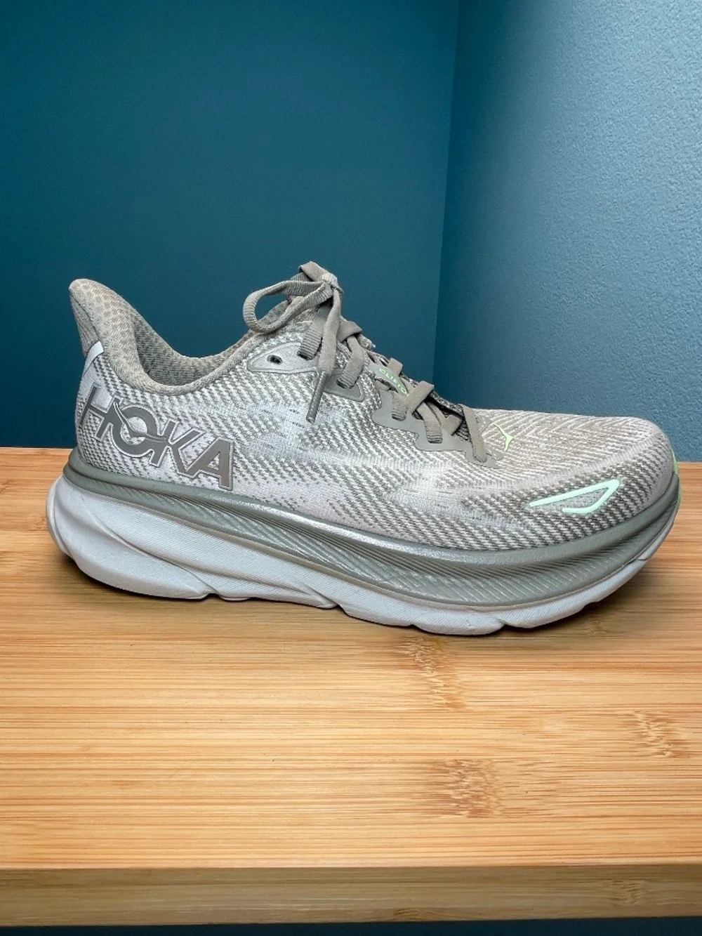 Hoka Clifton 9 Womens Sz 7B Running Walking Shoes Sneakers Gray Mint Green Nice